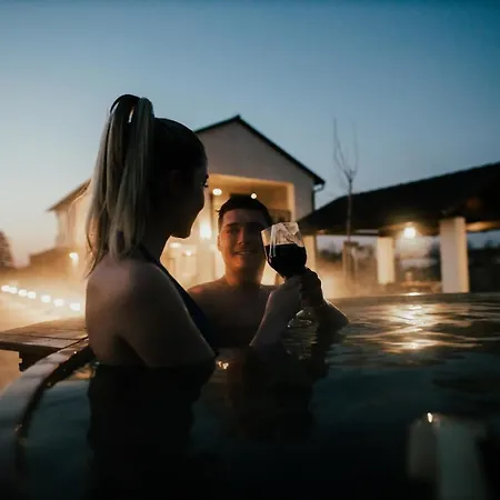 Erzsébet Maison d'hôtes Mórahalom